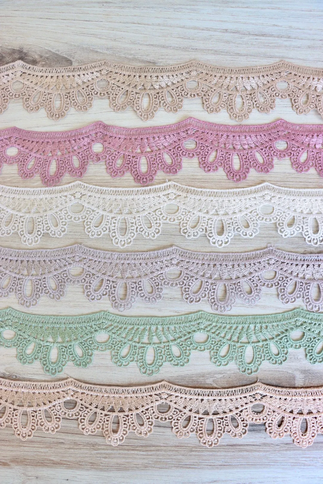 6 Colors; 2.25" Wide Venice Trim