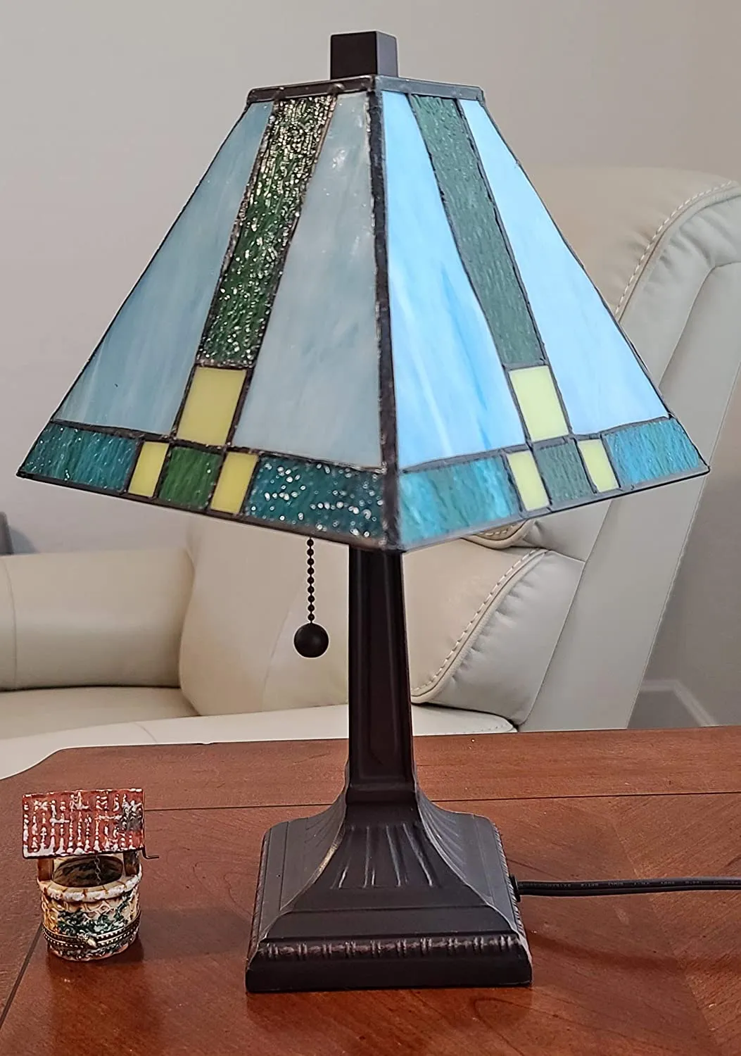 Amora Lighting AM354TL08 Tiffany Style Table Lamp Banker Mission 14.5" Tall