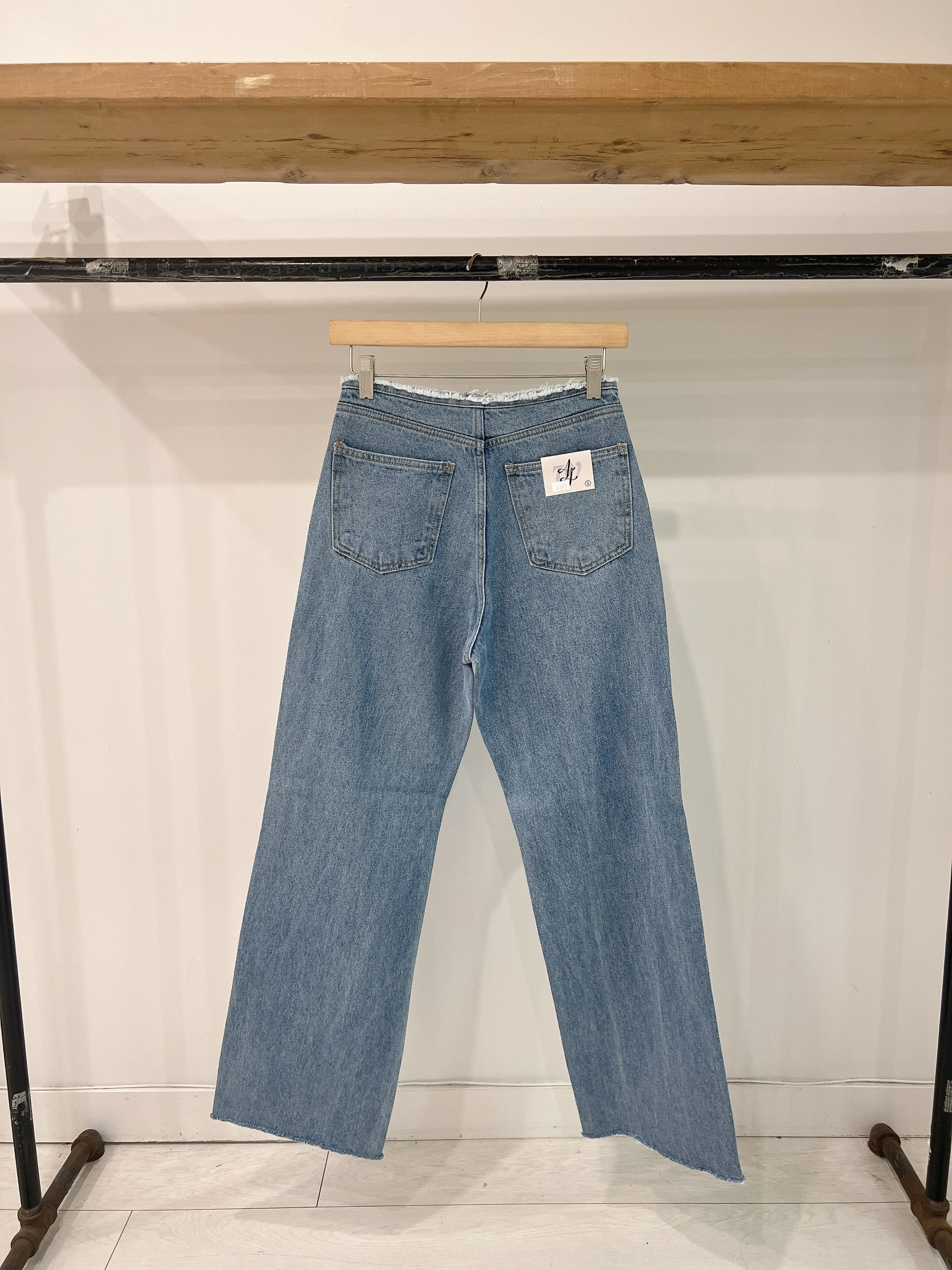 CORE Frayed waist jeans