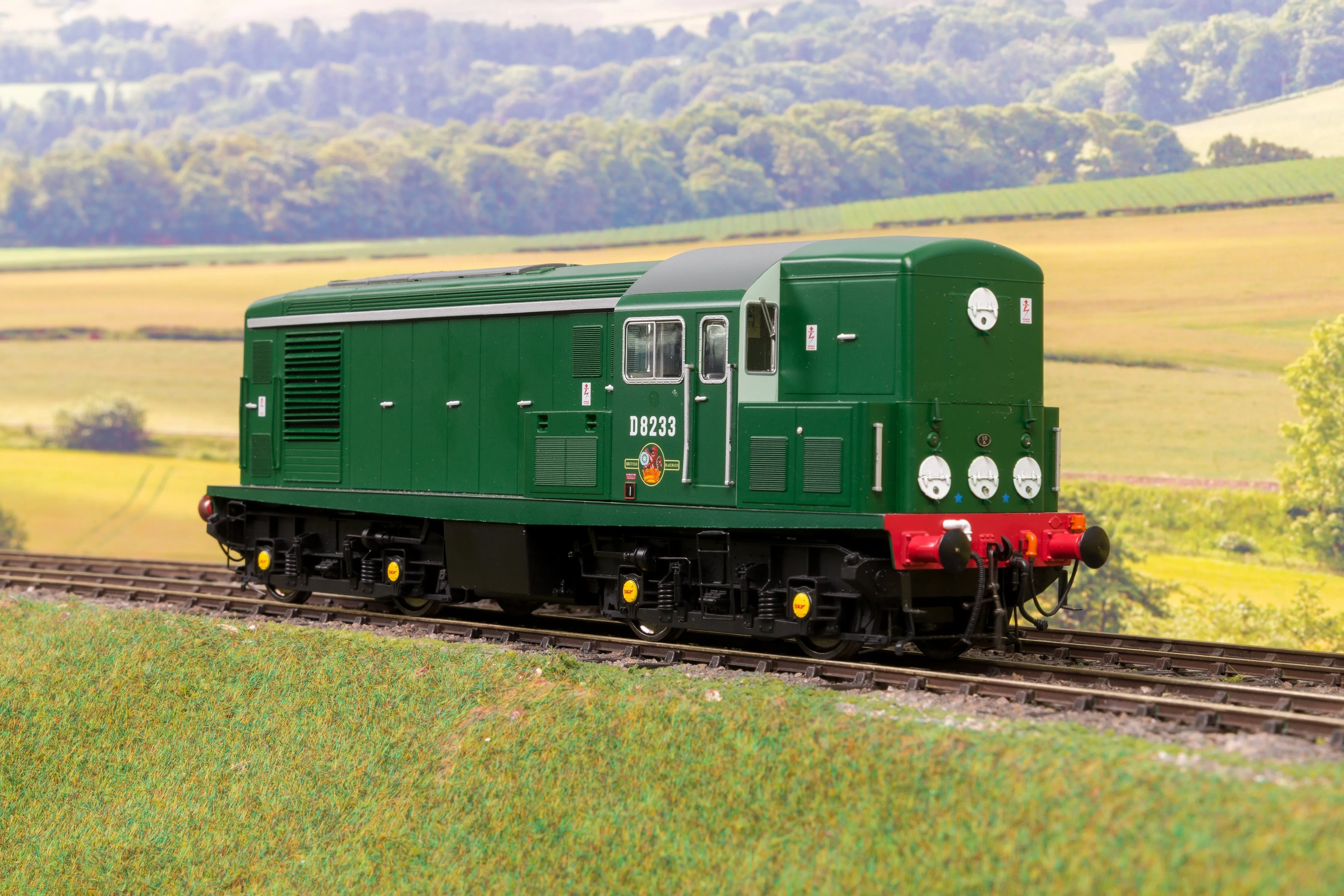 Little Loco Company O Gauge BTH15/CPS BR Green Class 15 'D8233', Ltd Ed. & DCC Sound