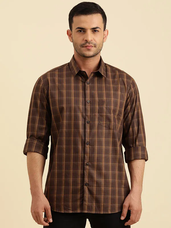 Men Checked Full Sleeve Cotton Blend Shirt