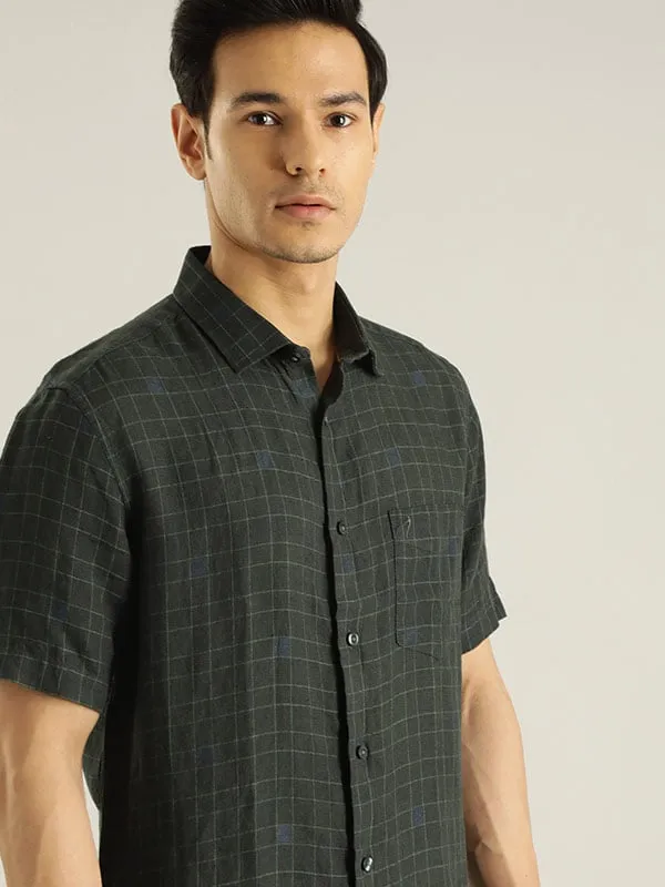 Men Checked Half Sleeve Cotton Shirt