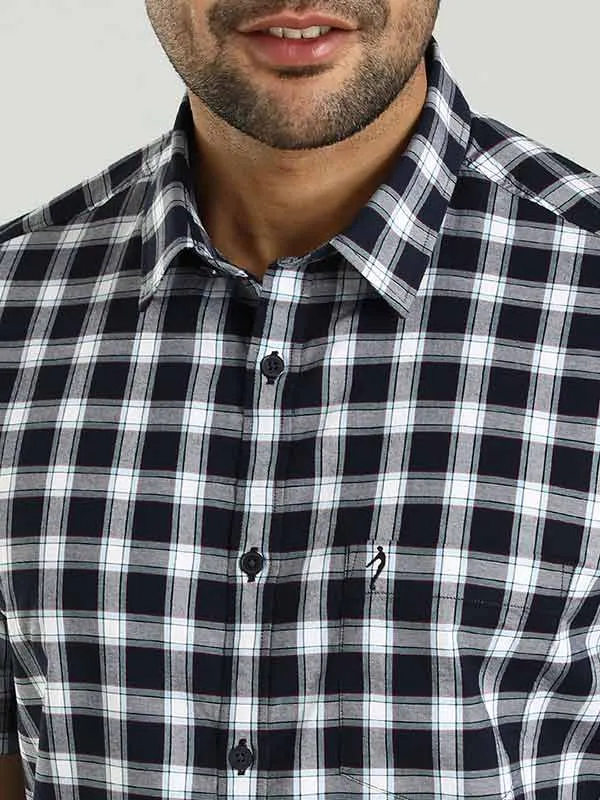 Men Checked Half Sleeve Cotton Shirt