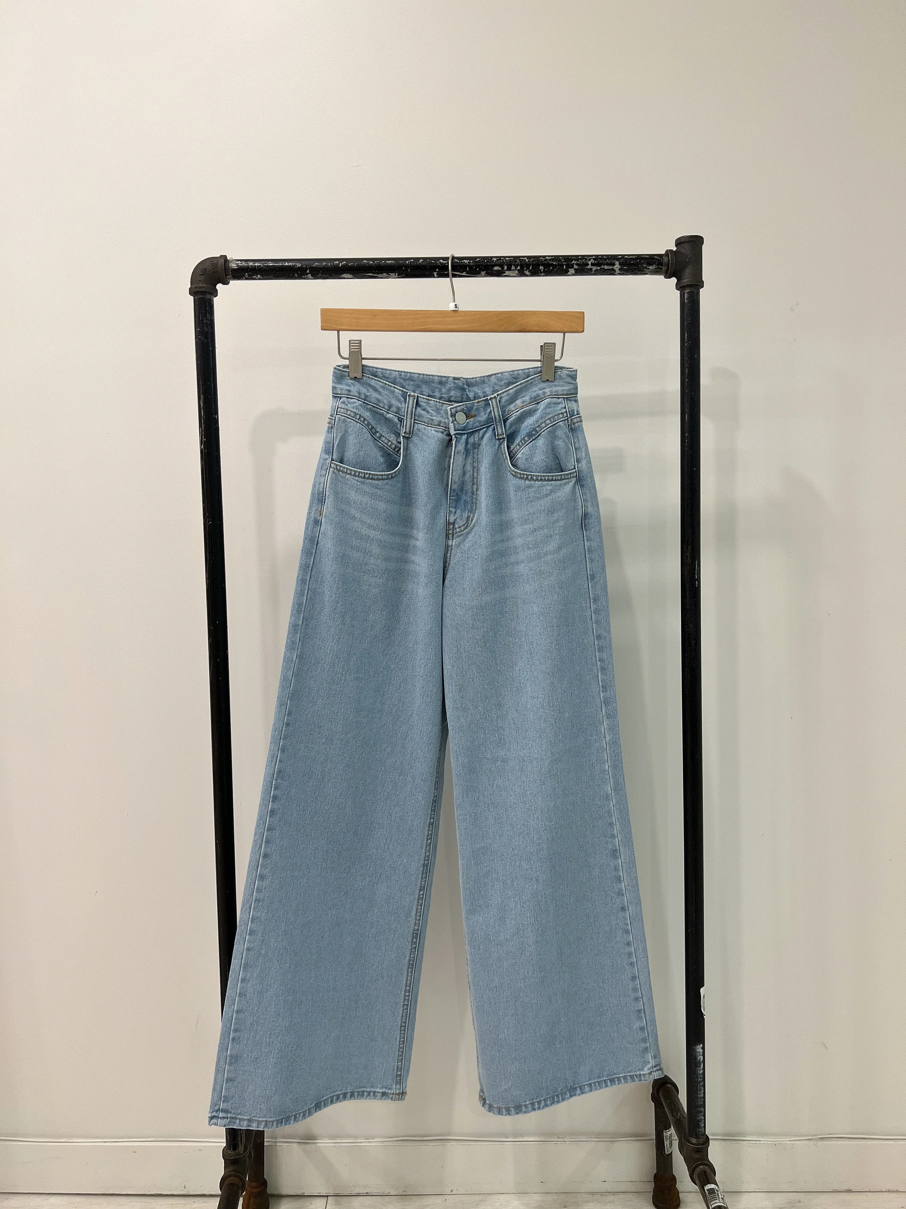 TOTO Wide legged jeans