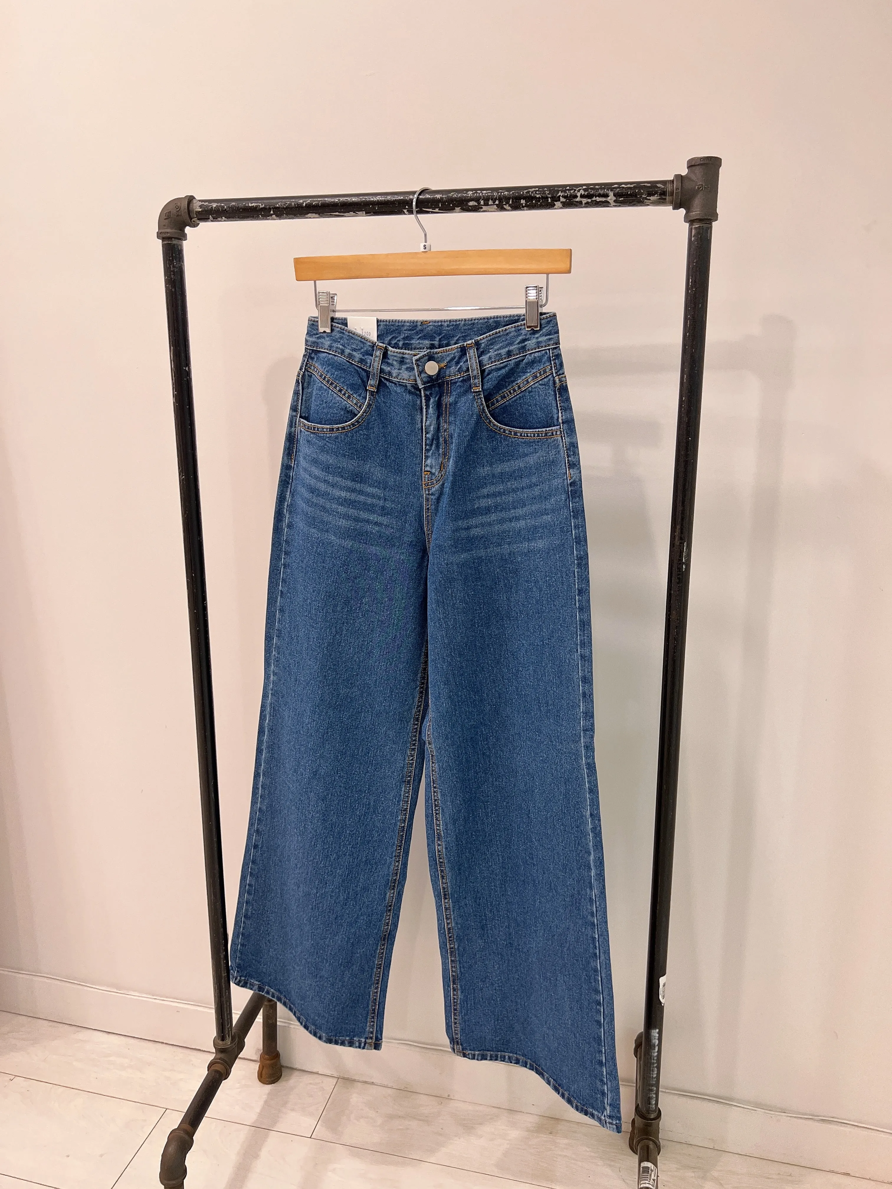 TOTO Wide legged jeans