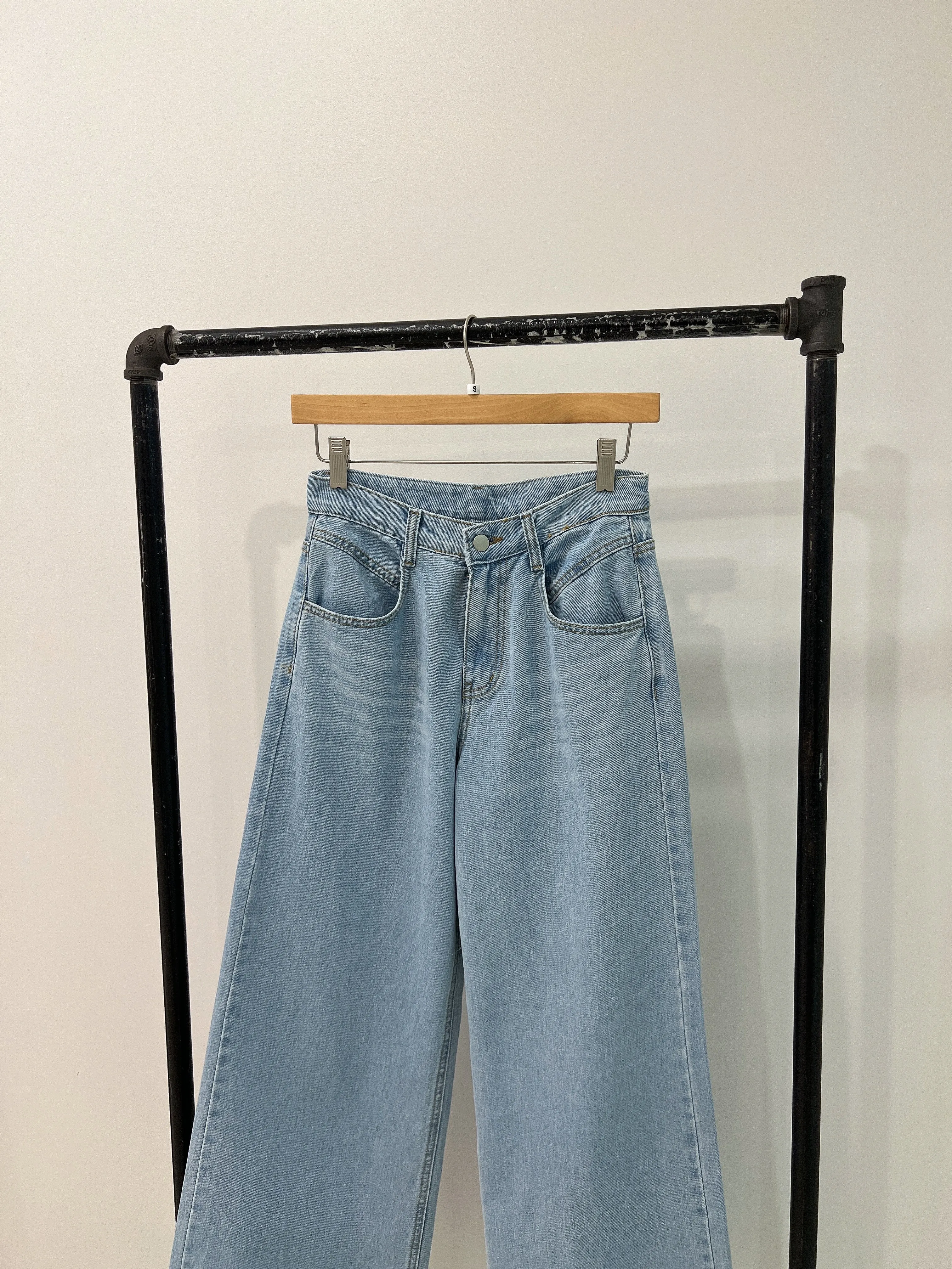 TOTO Wide legged jeans