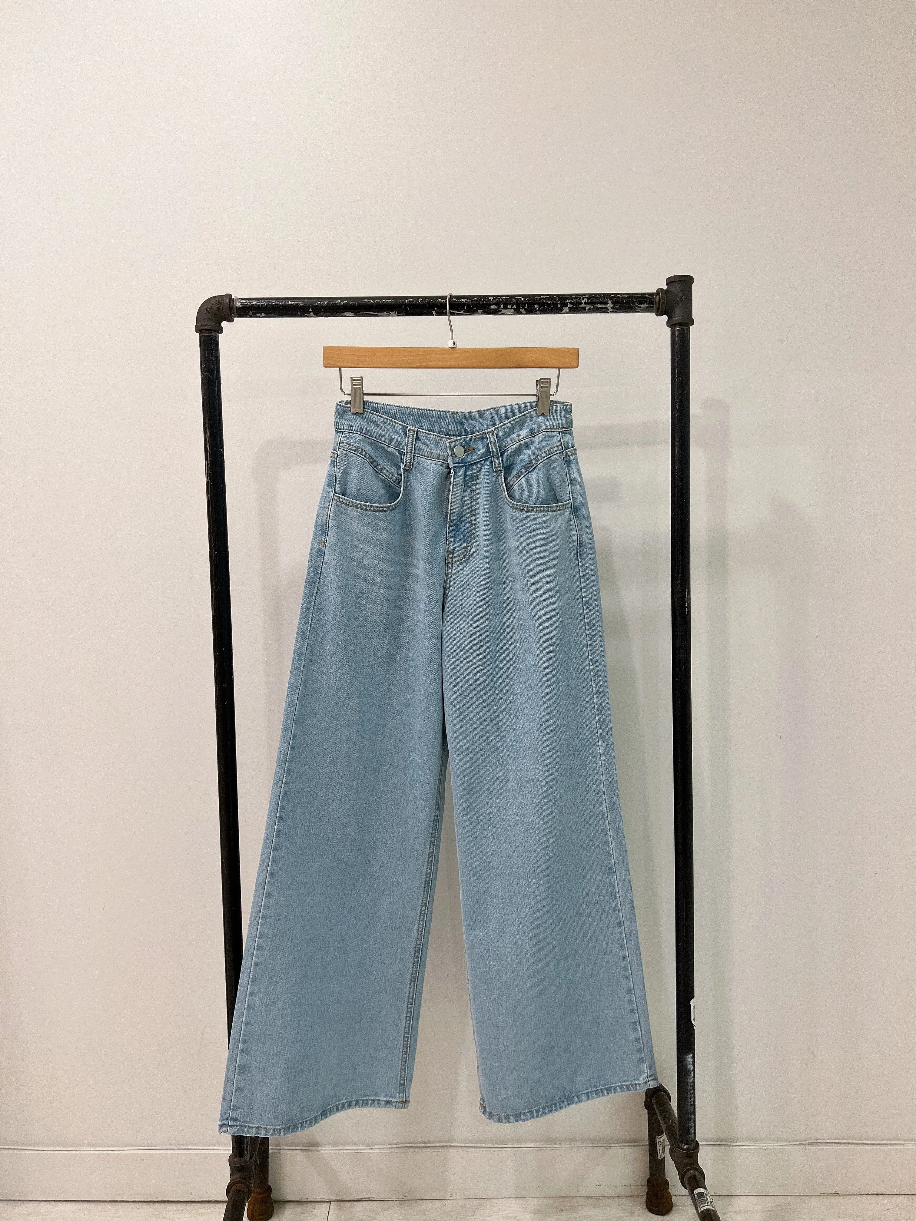 TOTO Wide legged jeans