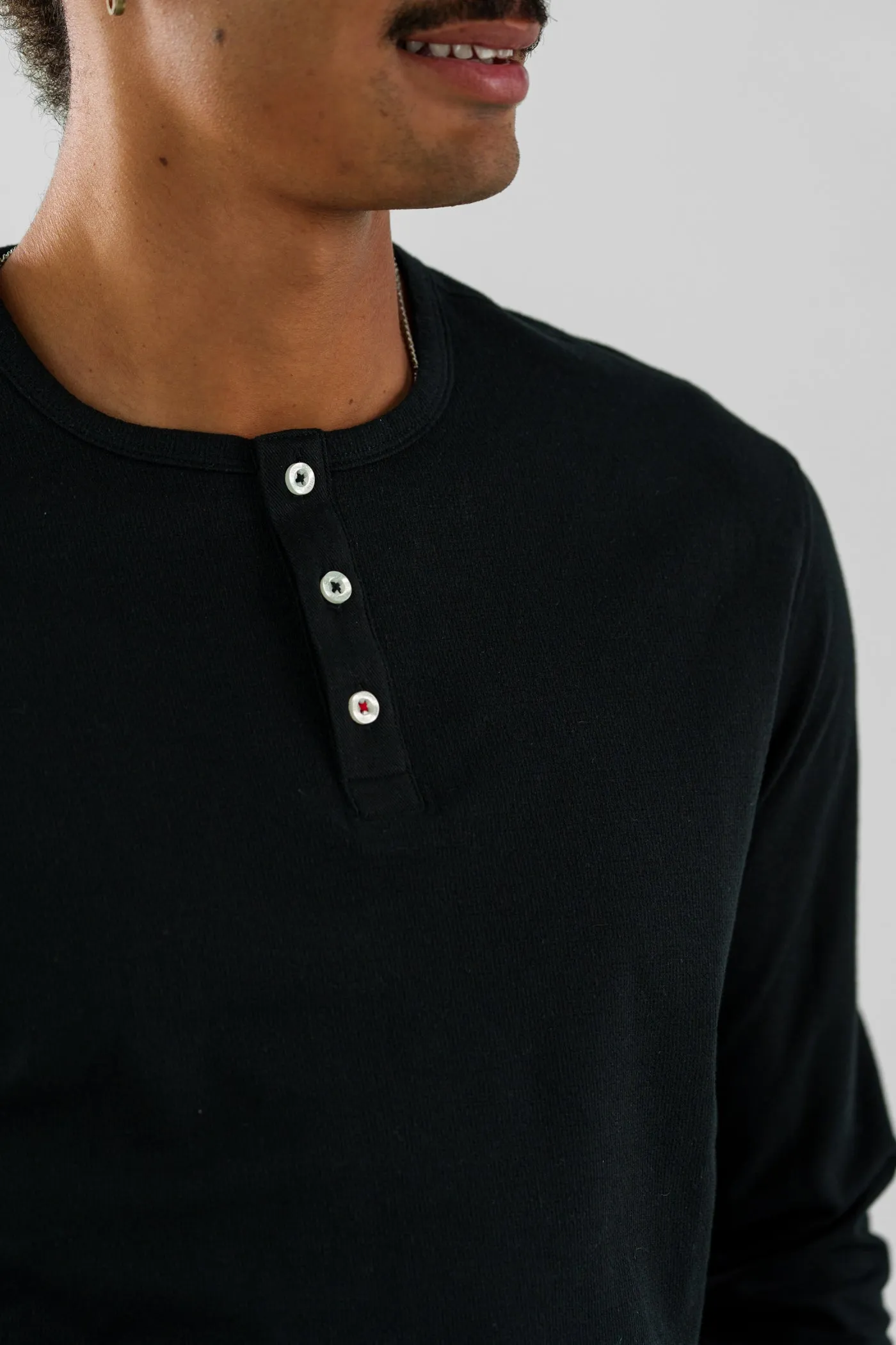 TRAILBLAZER - Black Solid Henley